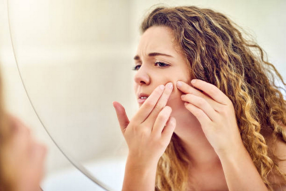 Tác hại của việc dưỡng ẩm da quá mức và cách chăm sóc da hiệu quả