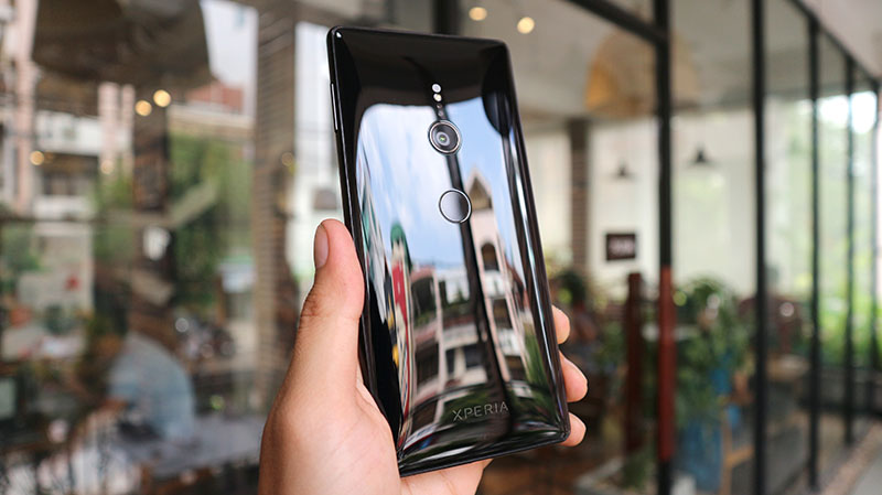 Đánh giá điểm antutu của sony xperia xz2