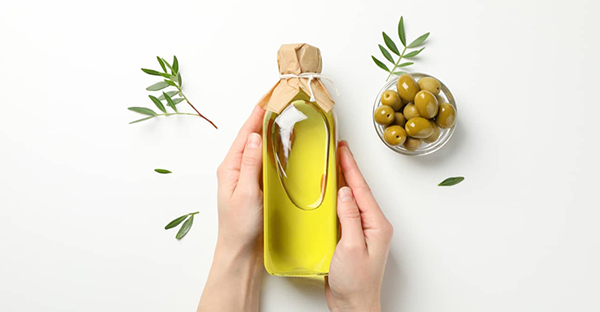 Dưỡng da bằng dầu Ô liu, phương pháp làm Đẹp tự nhiên và hiệu quả
